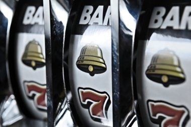 rp777 live casino tables and sportsbook interface on mobile
